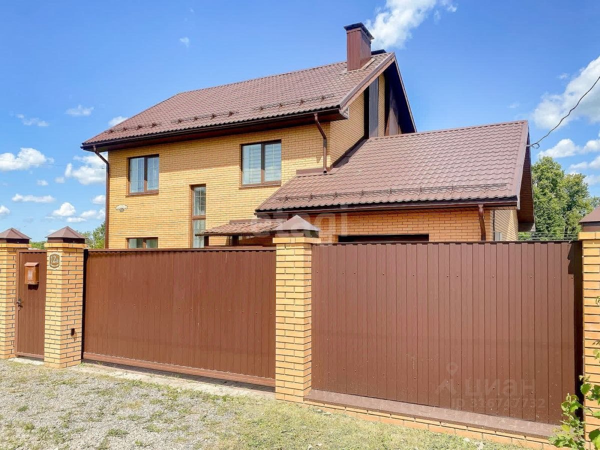 Дом, 250 м², 18 соток