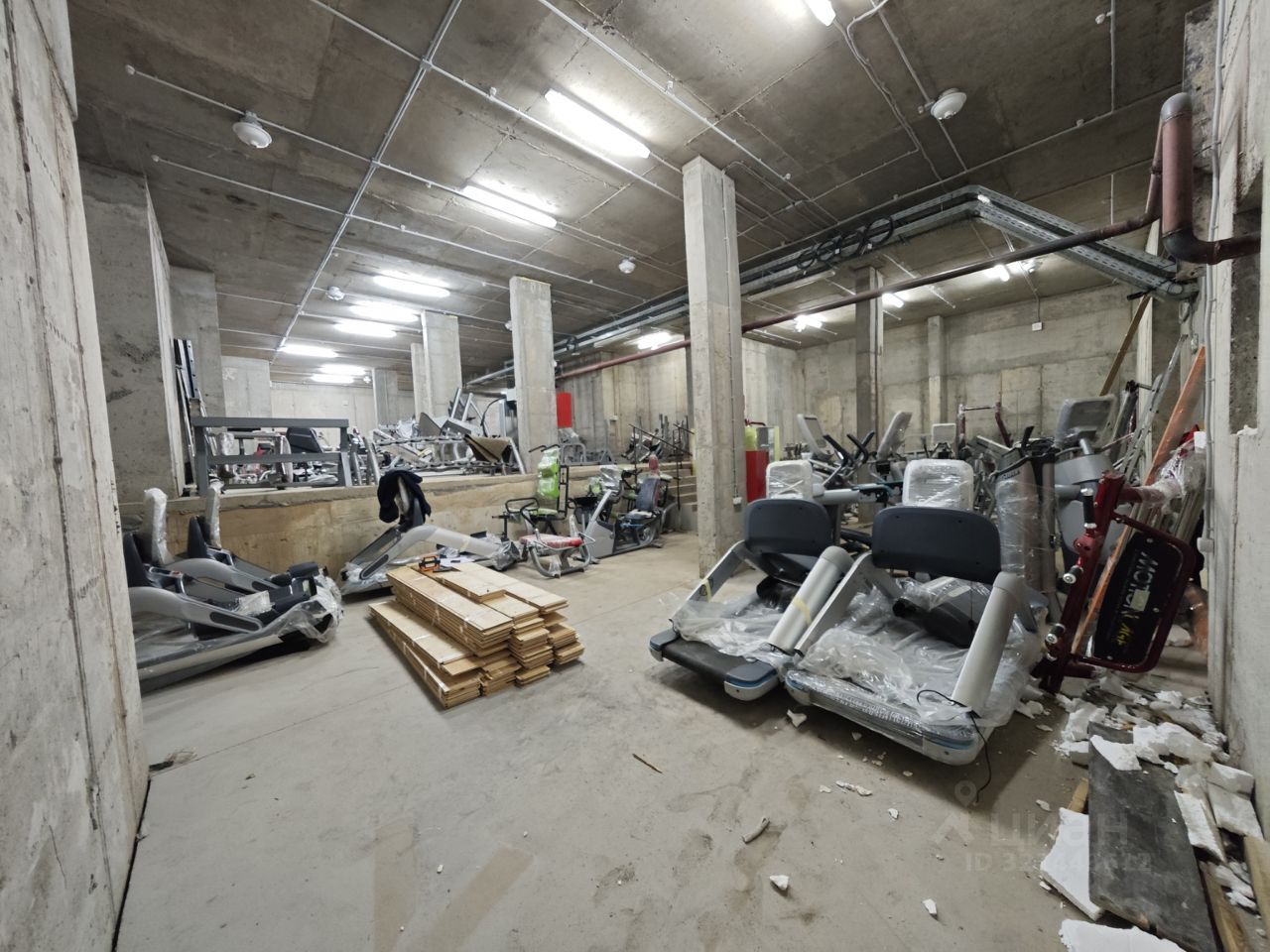 Склад, 304 м², -1/5 этаж