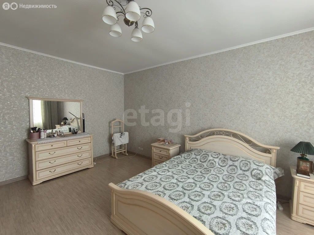 4-комн., Квартира, 186.7 м², 2/3 этаж