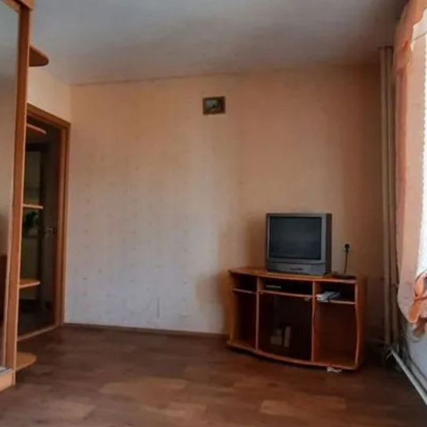 1-комн. квартира, 37 м², 2/5 этаж