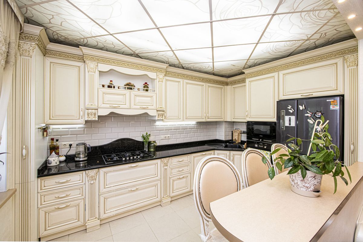 3-комн., 142.4 м², 3/5 этаж