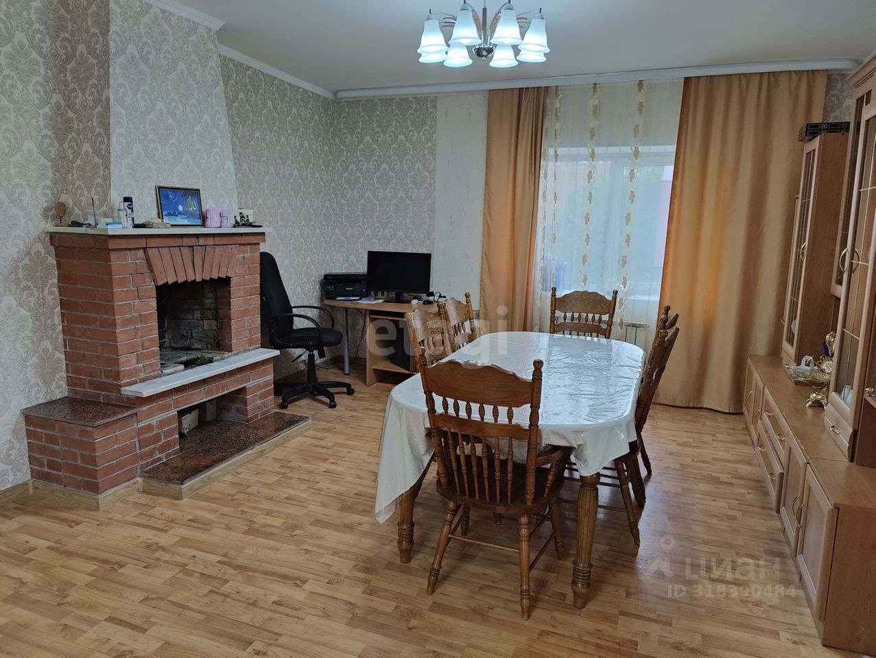 3-этажный дом, 263.4 м², 10 соток
