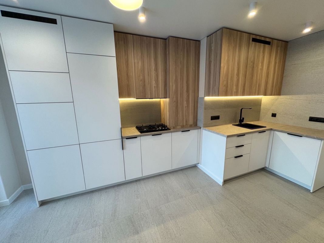 2-комн., 74 м², 2/8 этаж
