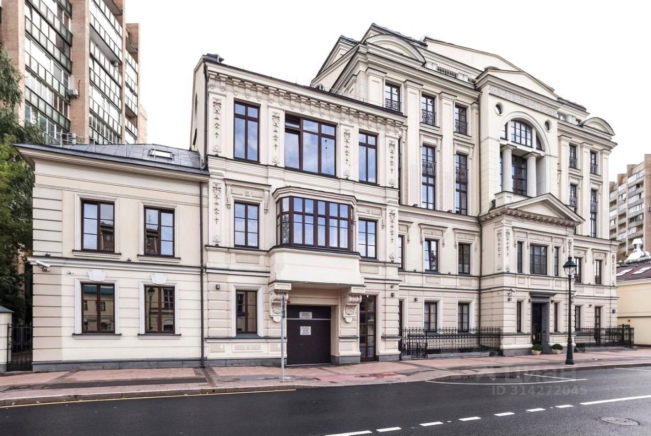 Дом, 601.2 м², 10 соток