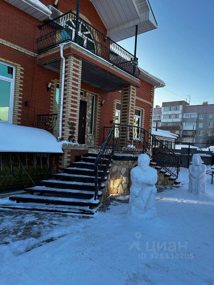 Коттедж, 300 м2, 15 соток