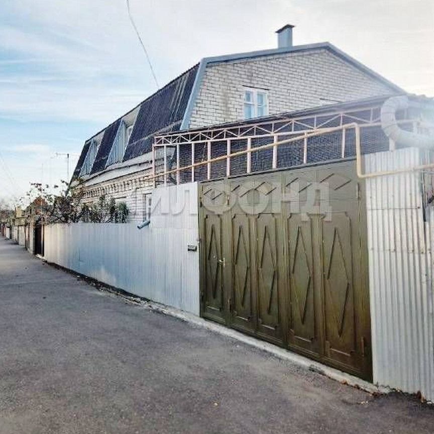 Дом, 263.9 м², 4 сотки