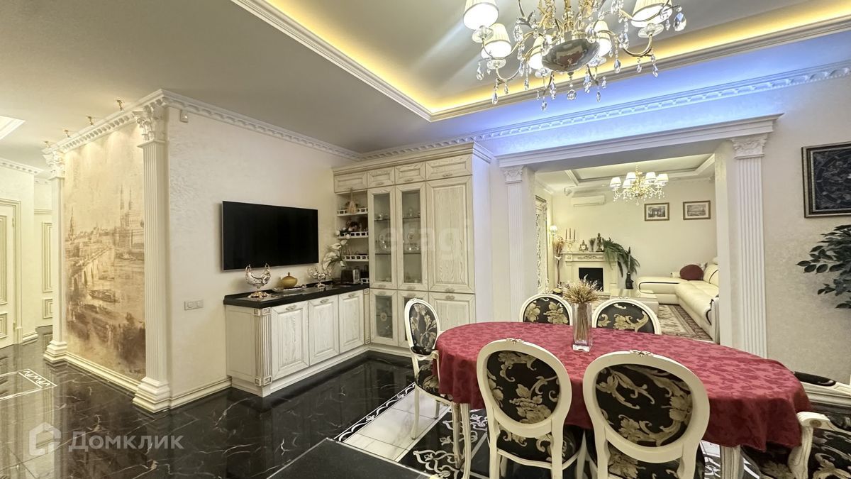 4-комн. квартира, 157 м2, 2/4 этаж