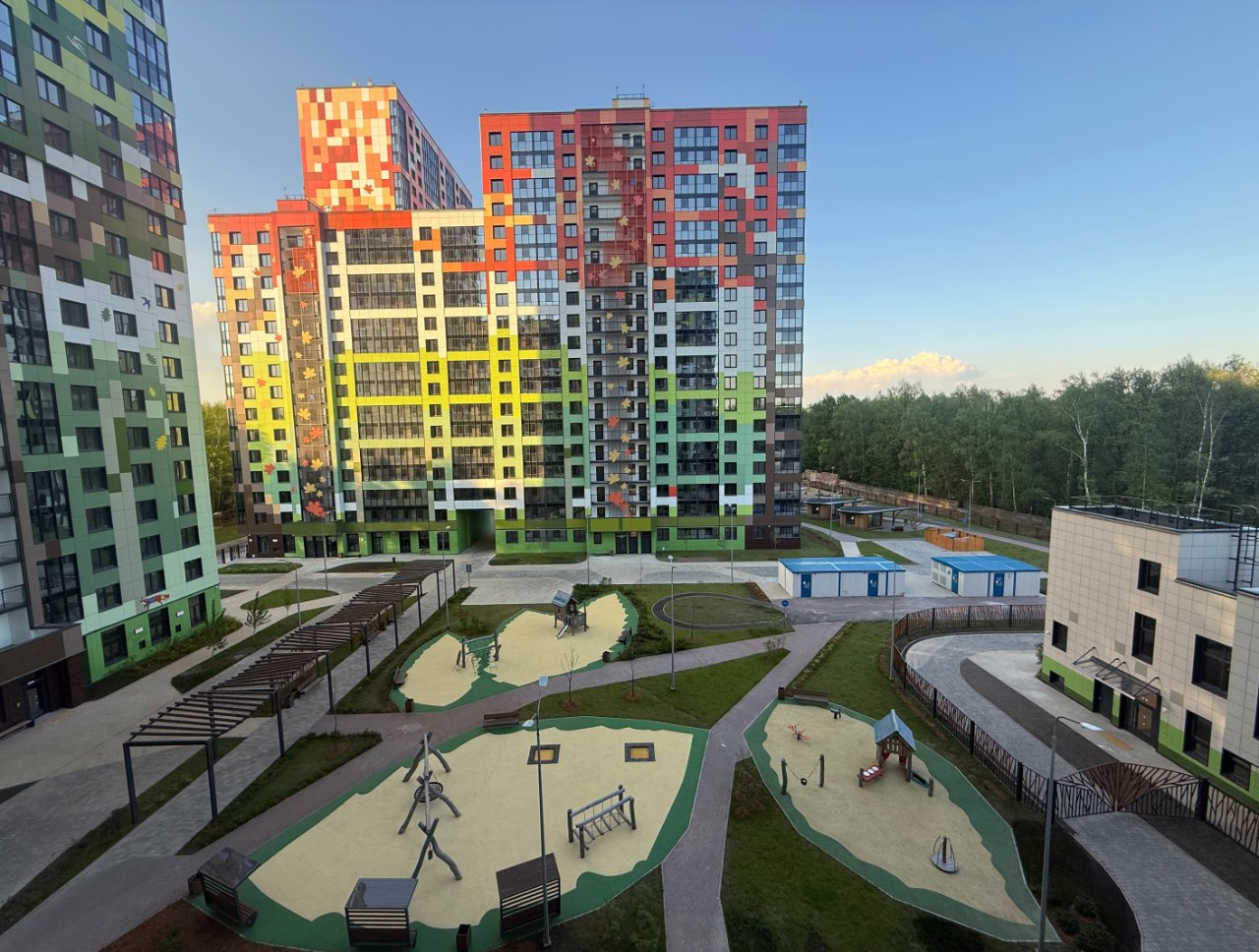 Capital Group достроила проблемный ЖК «Светлый мир «Сказочный лес…»