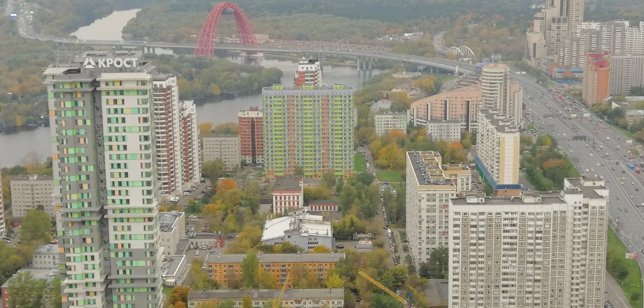 Живописный мост стал визитной карточкой района Хорошёво-Мнёвники. Фото: Мир Квартир