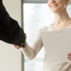 Поручитель по ипотеке: условия, ответственность, отличия от созаемщика, как снять поручительство