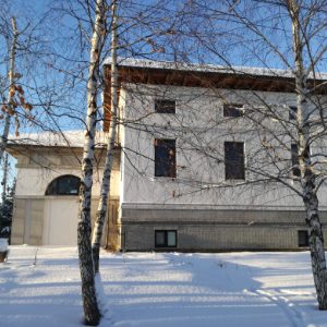 Снять дом на Новый год 2026: где искать, что проверять и как составлять договор аренды