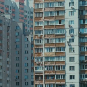 b Москвичам озвучили уровень зарплаты, комфортный для покупки квартиры в ипотеку /b