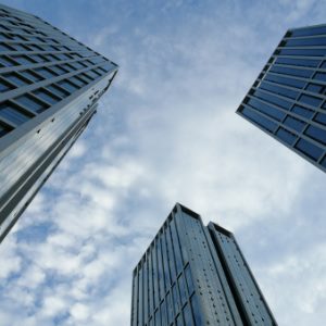 Жилые небоскребы в Москве растут в цене опережающими темпами