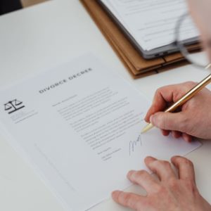 ВС разъяснил ключевые нюансы расторжения договора дарения жилья
