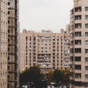 Эксперты назвали города с выгодной арендой жилья для путешествий этой осенью
