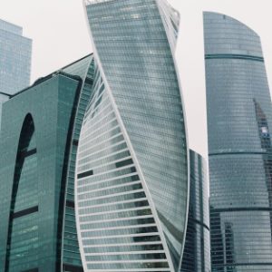 Нужны ли Москве новые офисы: дефицит и избыток на фоне мирового опыта