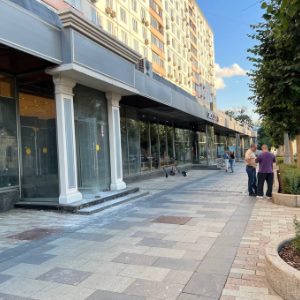 Магазин вместо квартиры: стоит ли частному инвестору покупать стрит-ритейл как доходный объект?