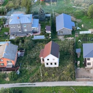 Частные дома подорожали всего на 1,7% за полугодие