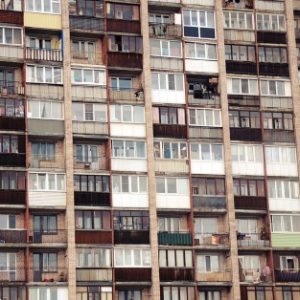 Снижение цен на жилье в крупных городах усиливается 