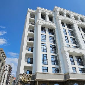 Средний россиянин купит новостройку, откладывая зарплату 6 лет