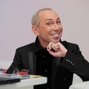 Из-за финансовых трудностей актер Александр Песков решил продать недвижимость