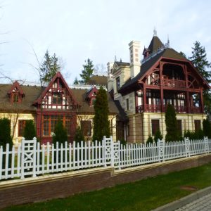 Аренда домов подешевела почти на четверть за год